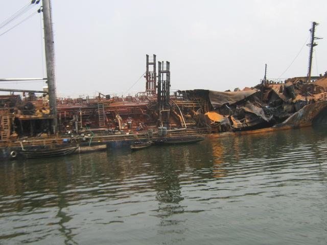 Five Oceans Salvage - MV GOLDEN LUCY salvage operation